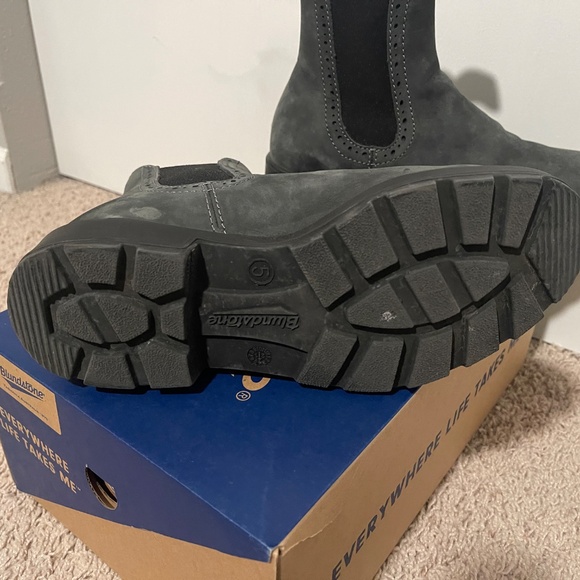 Women’s Blundstone Rustic Black Premium Leather Pull-On Boots #1630 - Size 8(5) - Picture 5 of 7